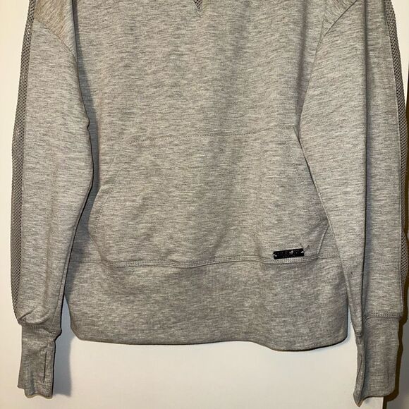 Nine West Active Women’s Crew Mesh Panel Sweatshirt Medium Gently Worn - Picture 2 of 12